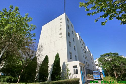 河北商贸学校女生宿舍楼